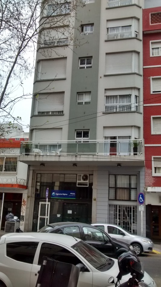 DEPARTAMENTO DE 3 AMB A LA CALLE EN ALQUILER