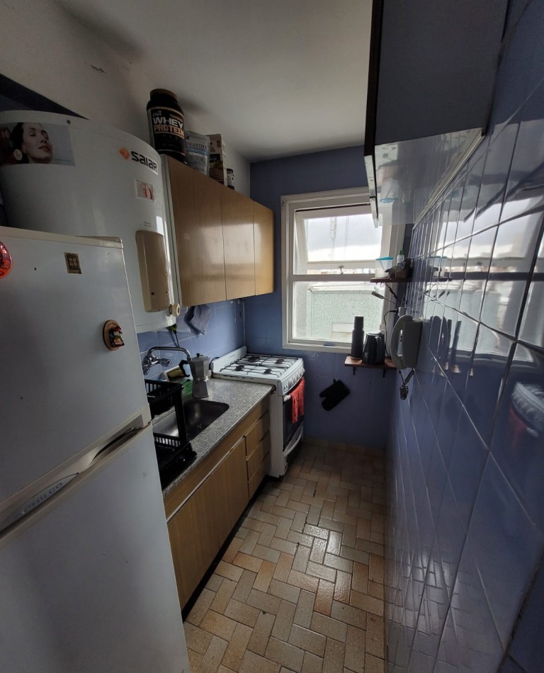 DEPARTAMENTO DE 2 AMB CON BALCON. COCHERA