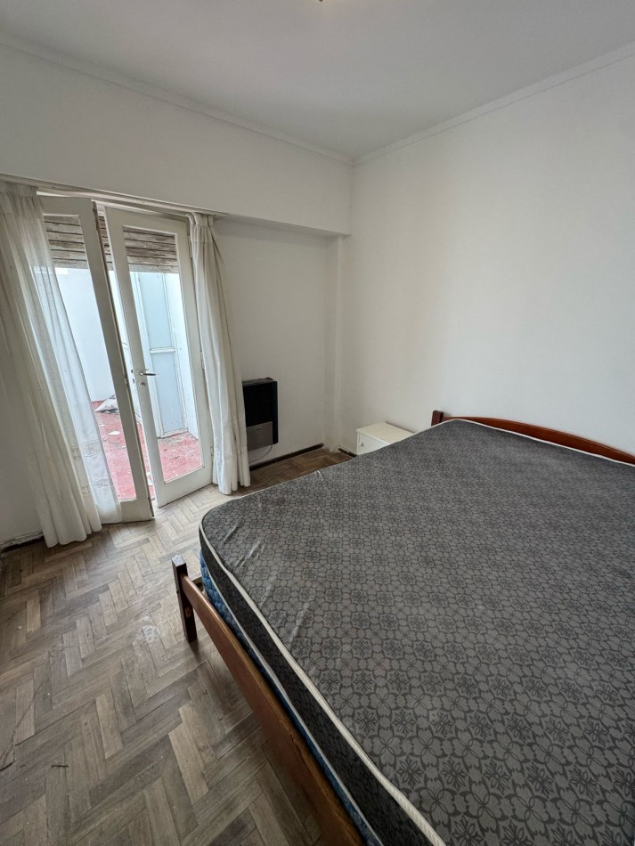 DEPARTAMENTO DE 2 AMB A LA CALLE CON BALCON 