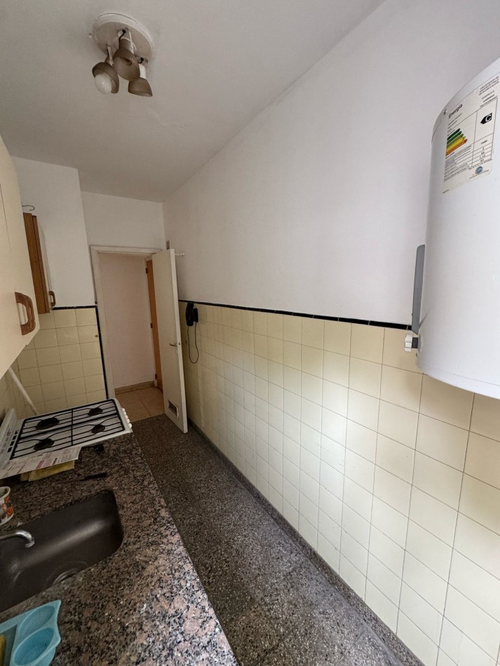 DEPARTAMENTO DE 2 AMB A LA CALLE CON BALCON 