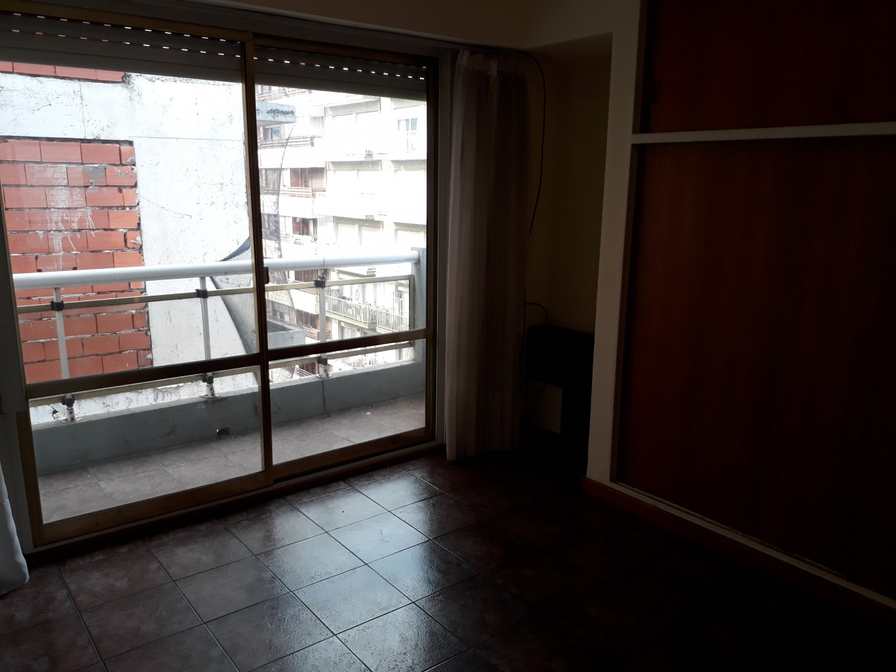 DEPARTAMENTO DE 3 AMB EXTERNO CON DOS BALCONES