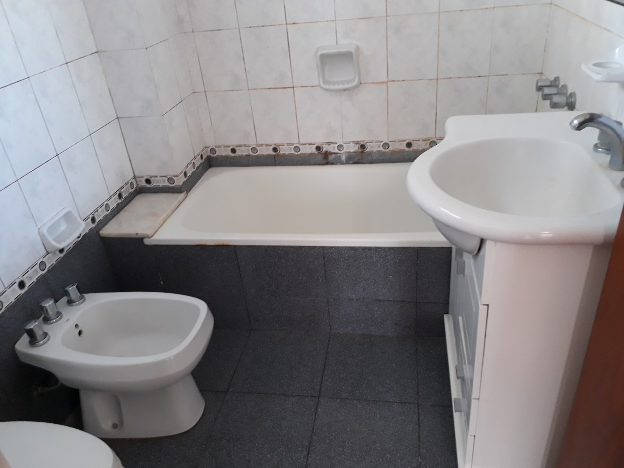 DEPARTAMENTO DE 3 AMB EXTERNO CON DOS BALCONES