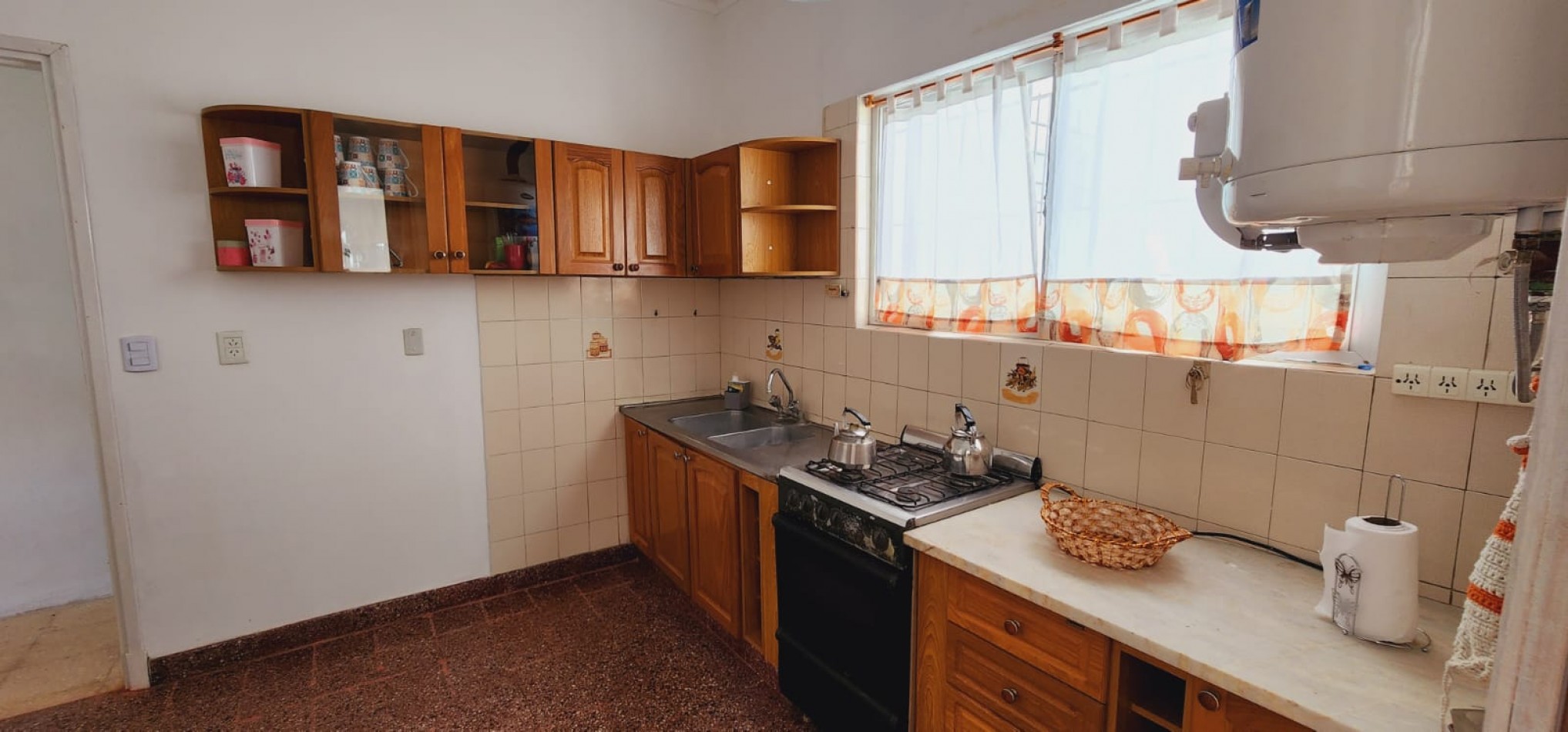 CHALET DE 4 AMB CON GARAJE Y PATIO