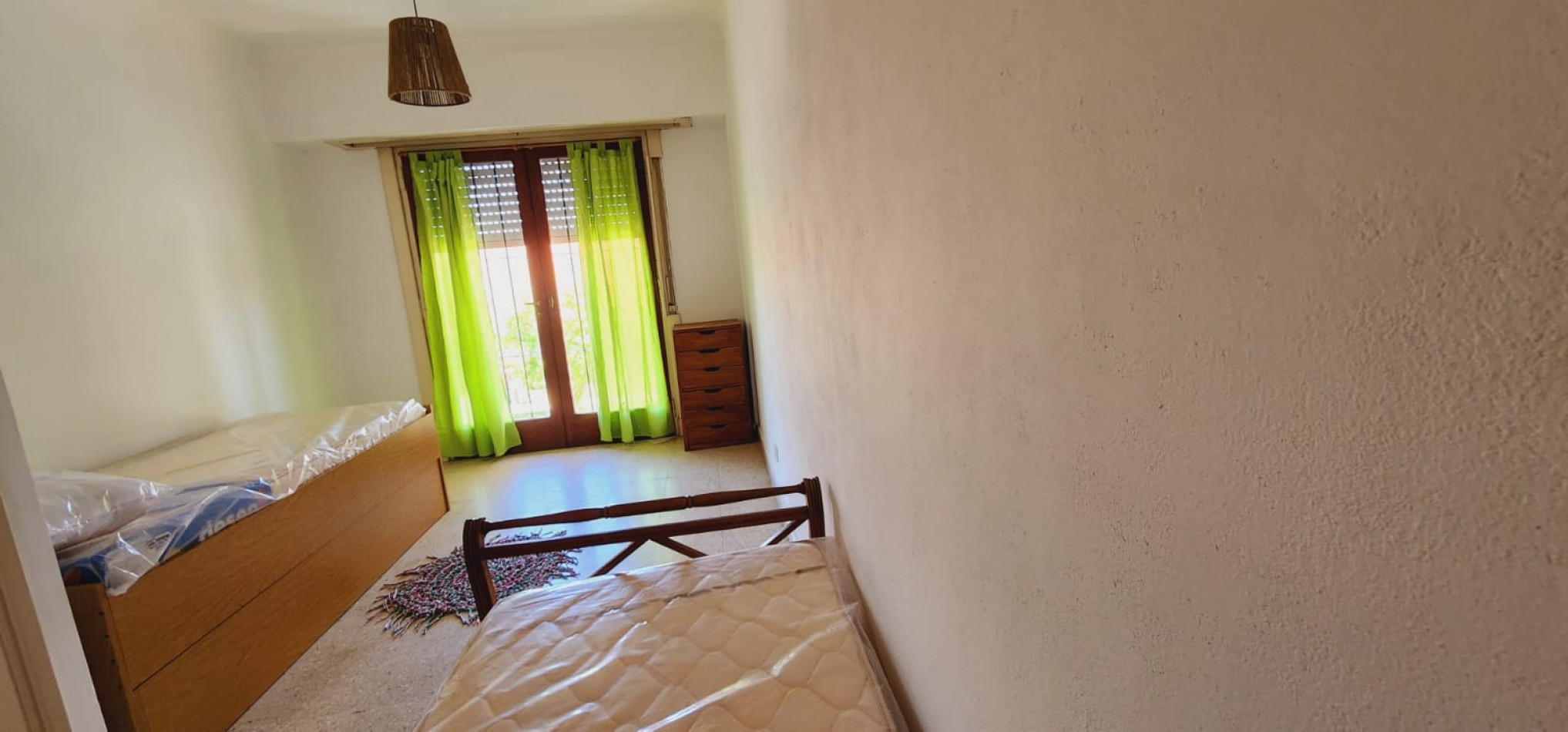 CHALET DE 4 AMB CON GARAJE Y PATIO