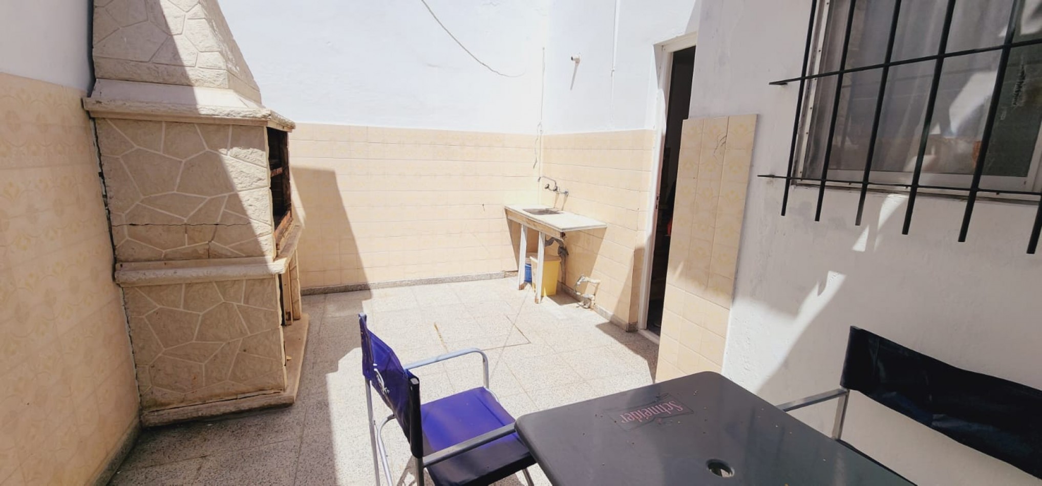 CHALET DE 4 AMB CON GARAJE Y PATIO