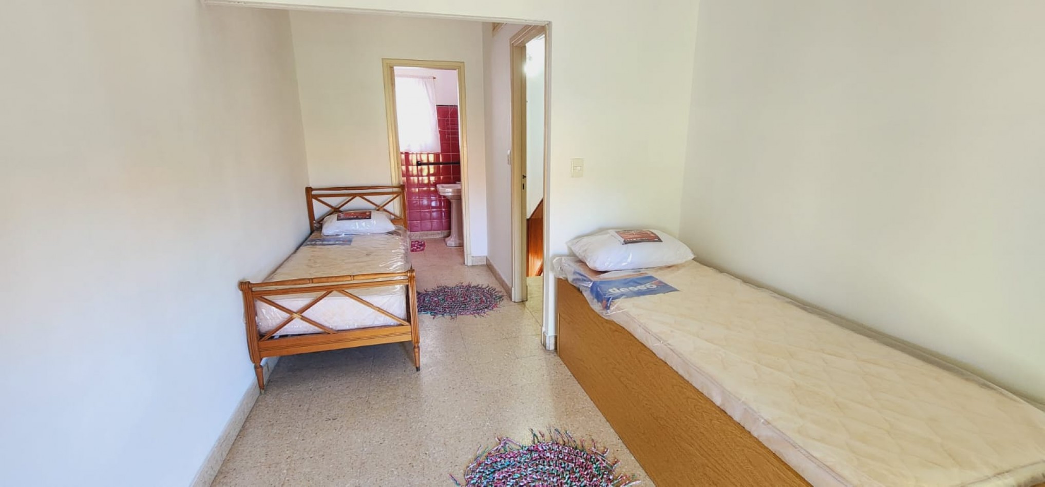 CHALET DE 4 AMB CON GARAJE Y PATIO