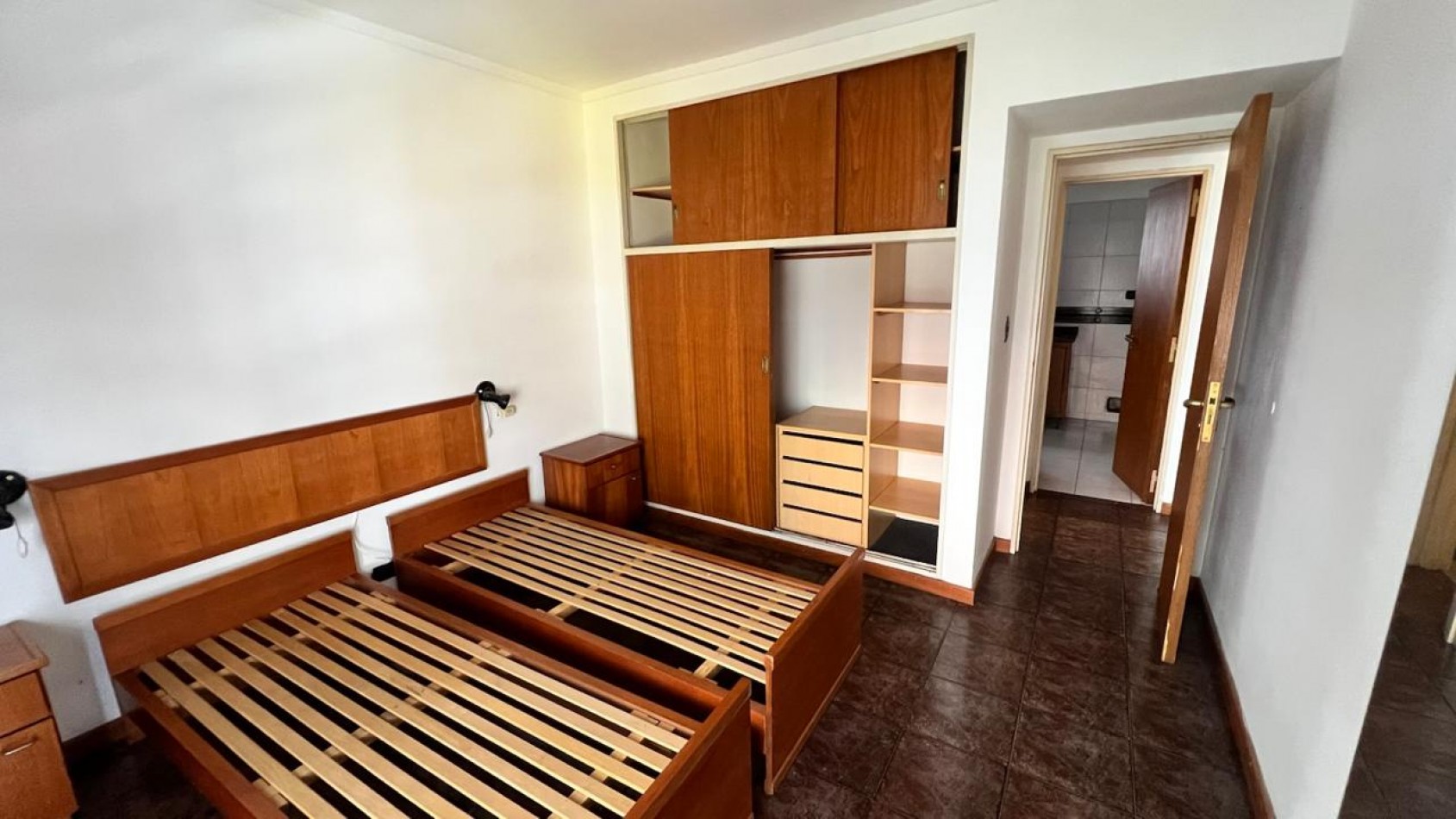 DEPARTAMENTO DE 2 AMB A LA CALLE CON BALCON CORRIDO