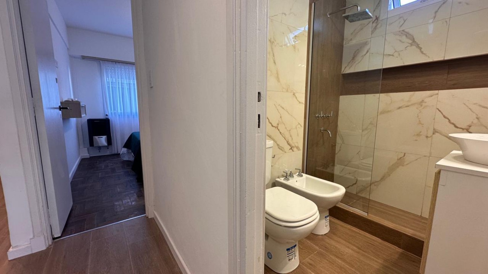 DEPARTAMENTO DE 2 AMB EXTERNO CON BALCON RECICLADO