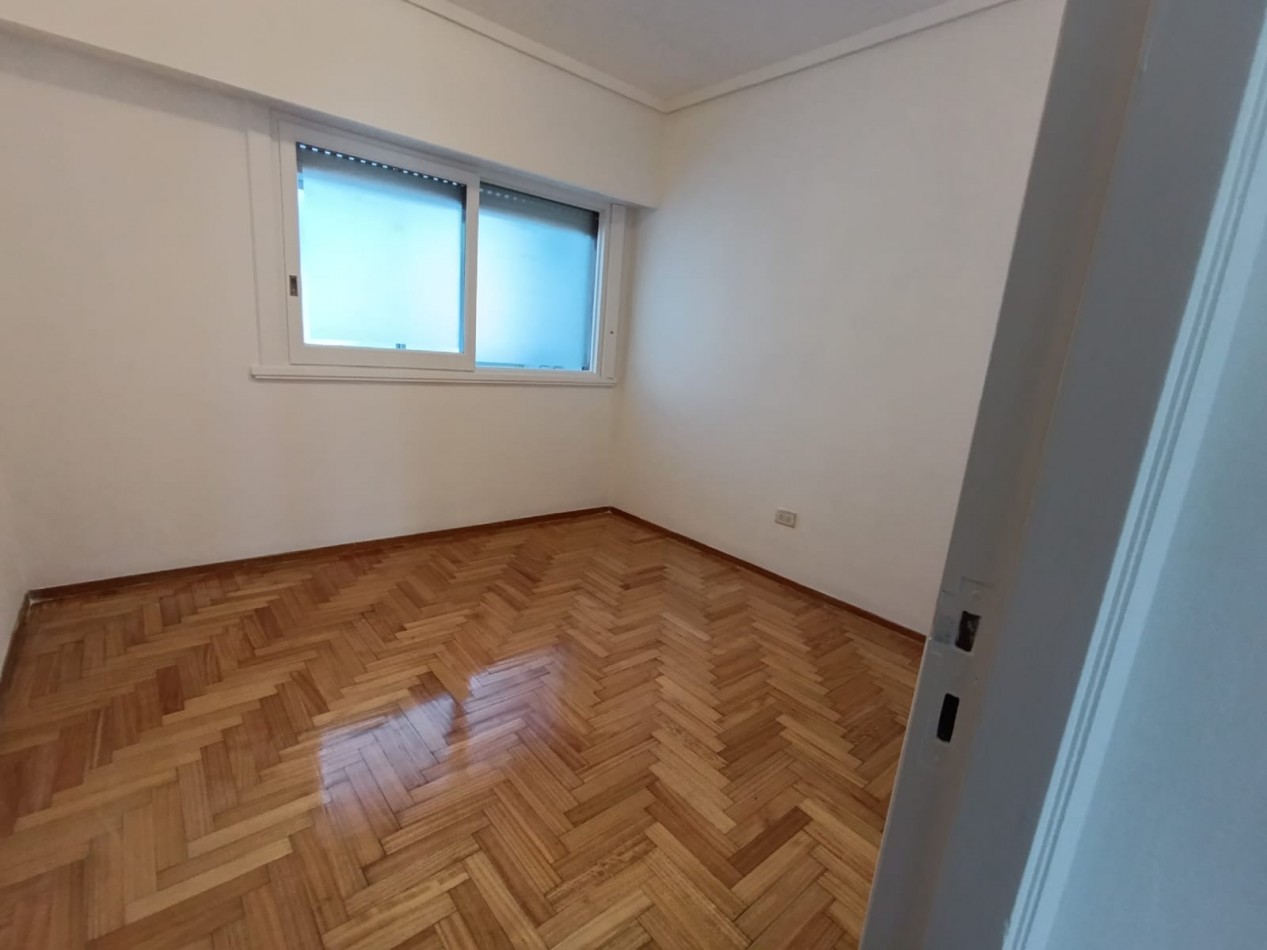 DEPARTAMENTO DE 3 AMB CONTRA FRENTE