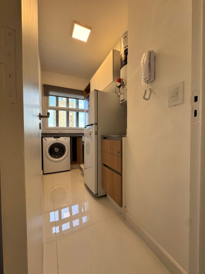 DEPARTAMENTO DE 1 AMB LATERAL. RECICLADO Y AMOBLADO