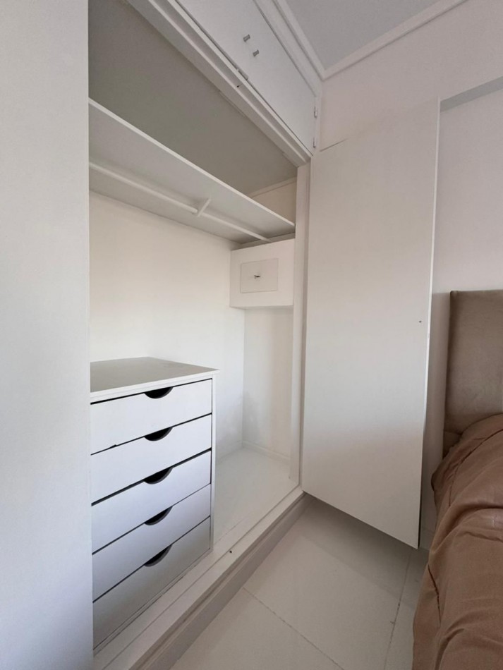 DEPARTAMENTO DE 1 AMB LATERAL. RECICLADO Y AMOBLADO
