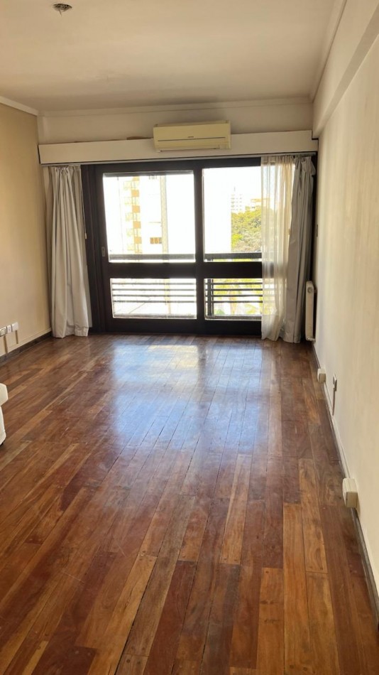 PISO DE 4 AMB CON DEPENDENCIA Y COCHERA 