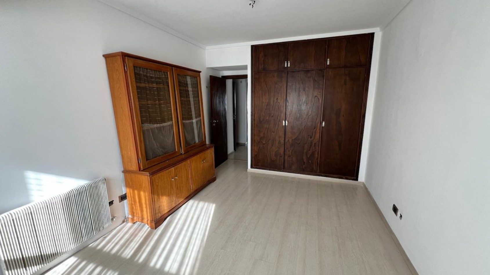 PISO DE 4 AMB CON DEPENDENCIA Y COCHERA 