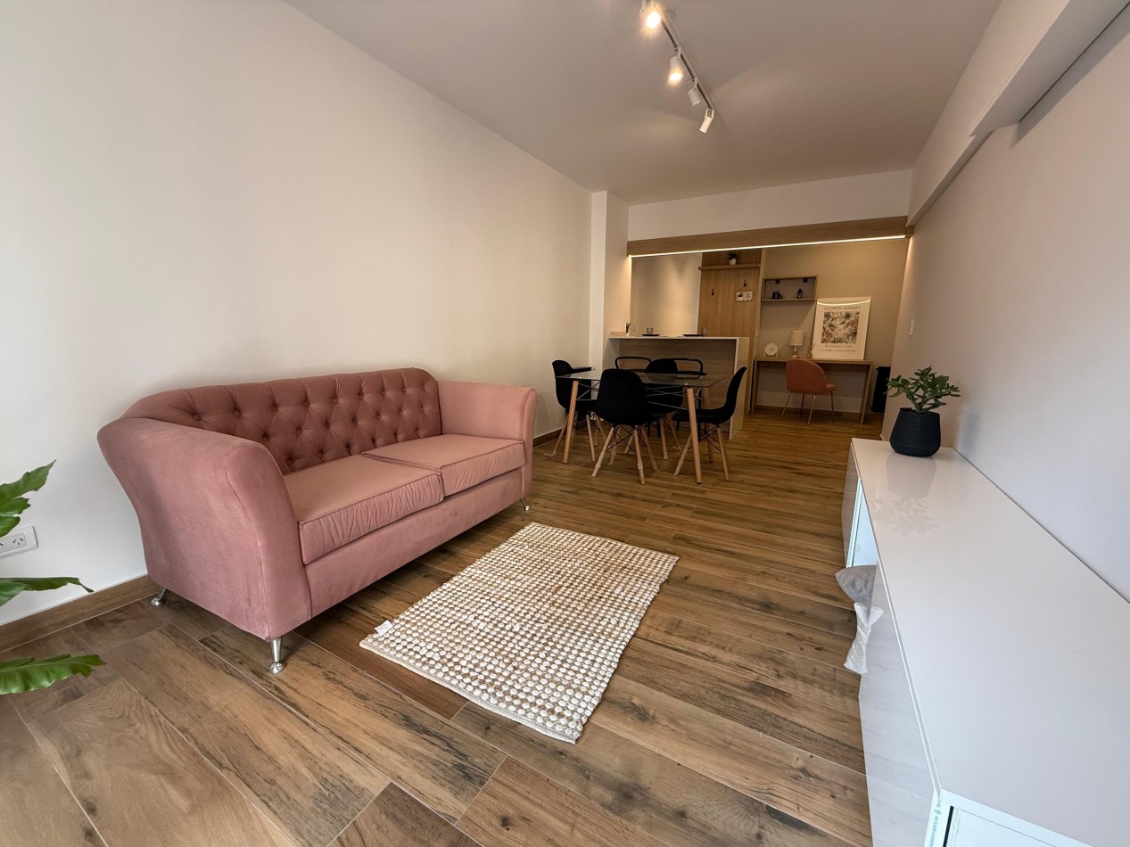 DEPARTAMENTO DE 3 AMB EXTERNO CON BALCON. RECICLADO