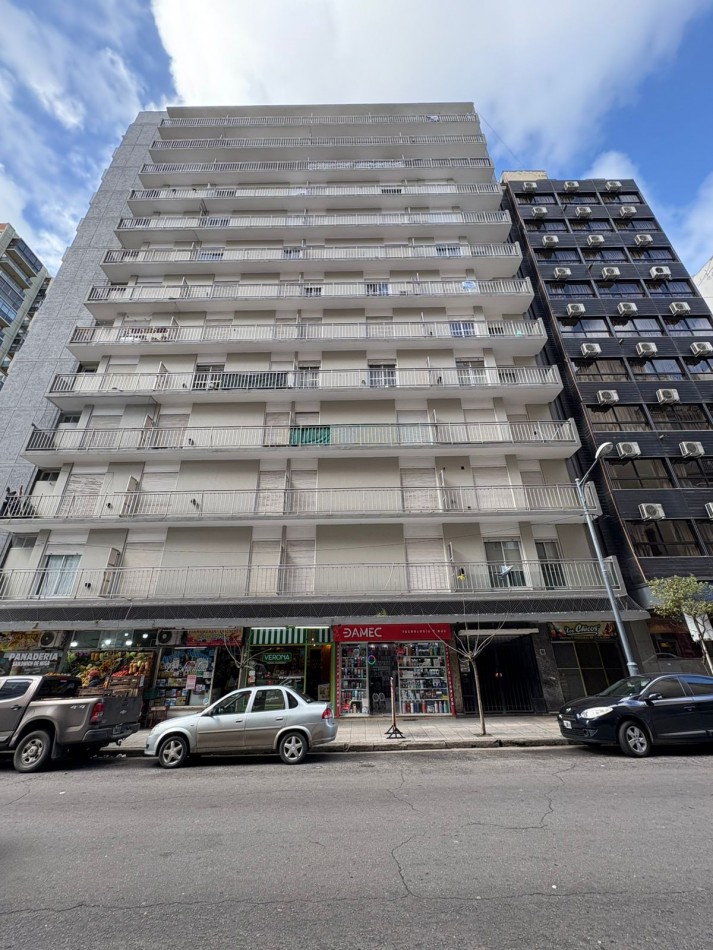 DEPARTAMENTO DE 2 AMB EXTERNO. BALCON. RECICLADO