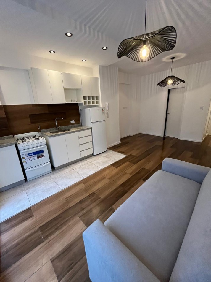 DEPARTAMENTO DE 1 AMB CON PATIO
