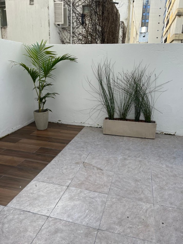 DEPARTAMENTO DE 1 AMB CON PATIO