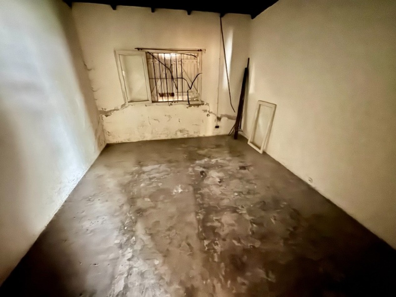CASA DE 3 AMB CON PARQUE Y ENTRADA DE AUTO 