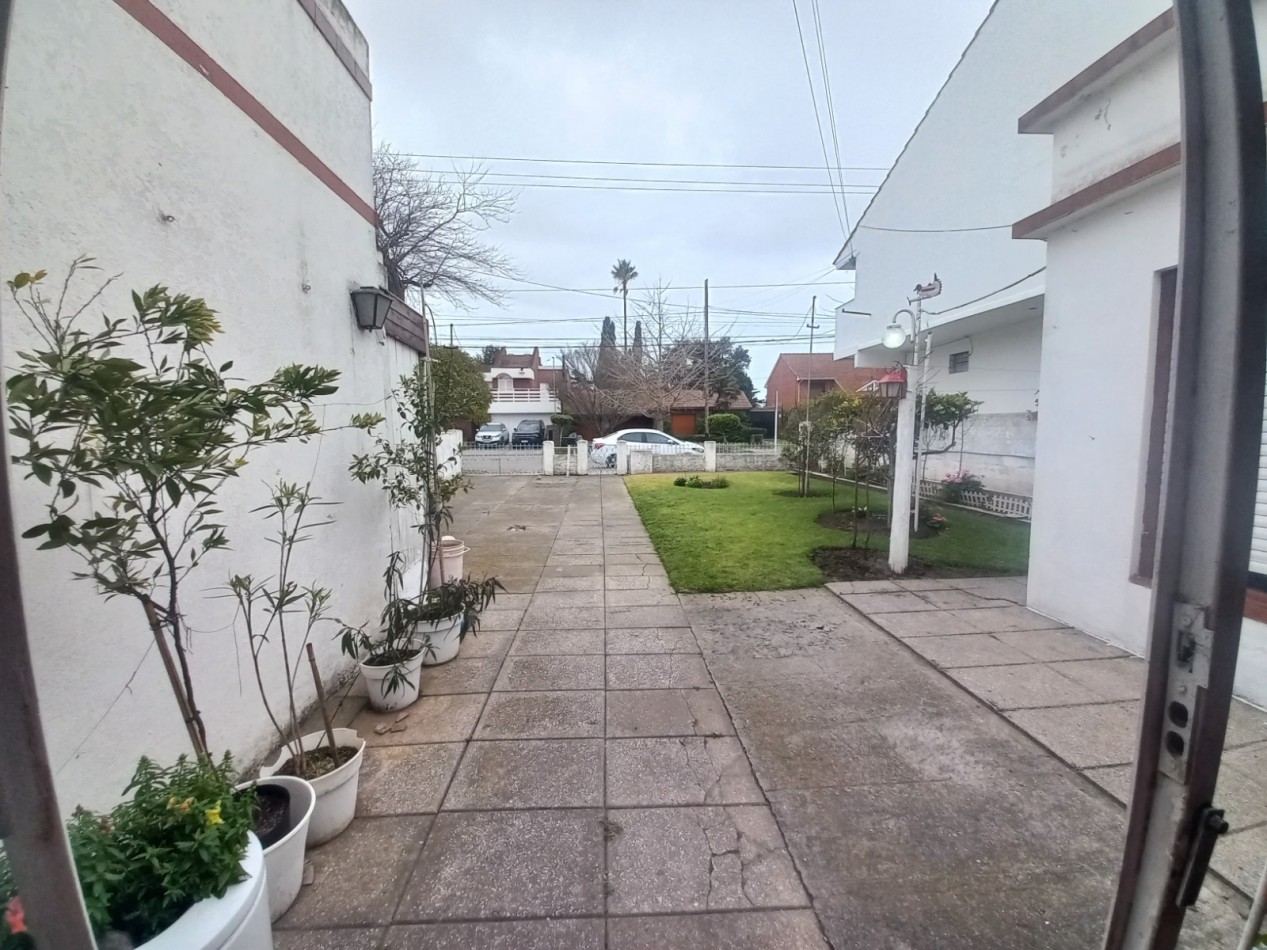 CASA DE 3 AMB CON GARAJE Y PARQUE