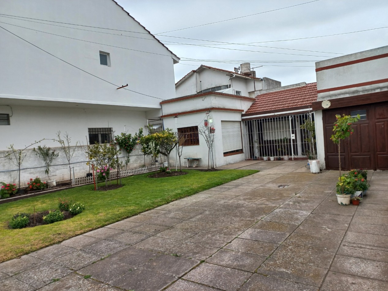 CASA DE 3 AMB CON GARAJE Y PARQUE
