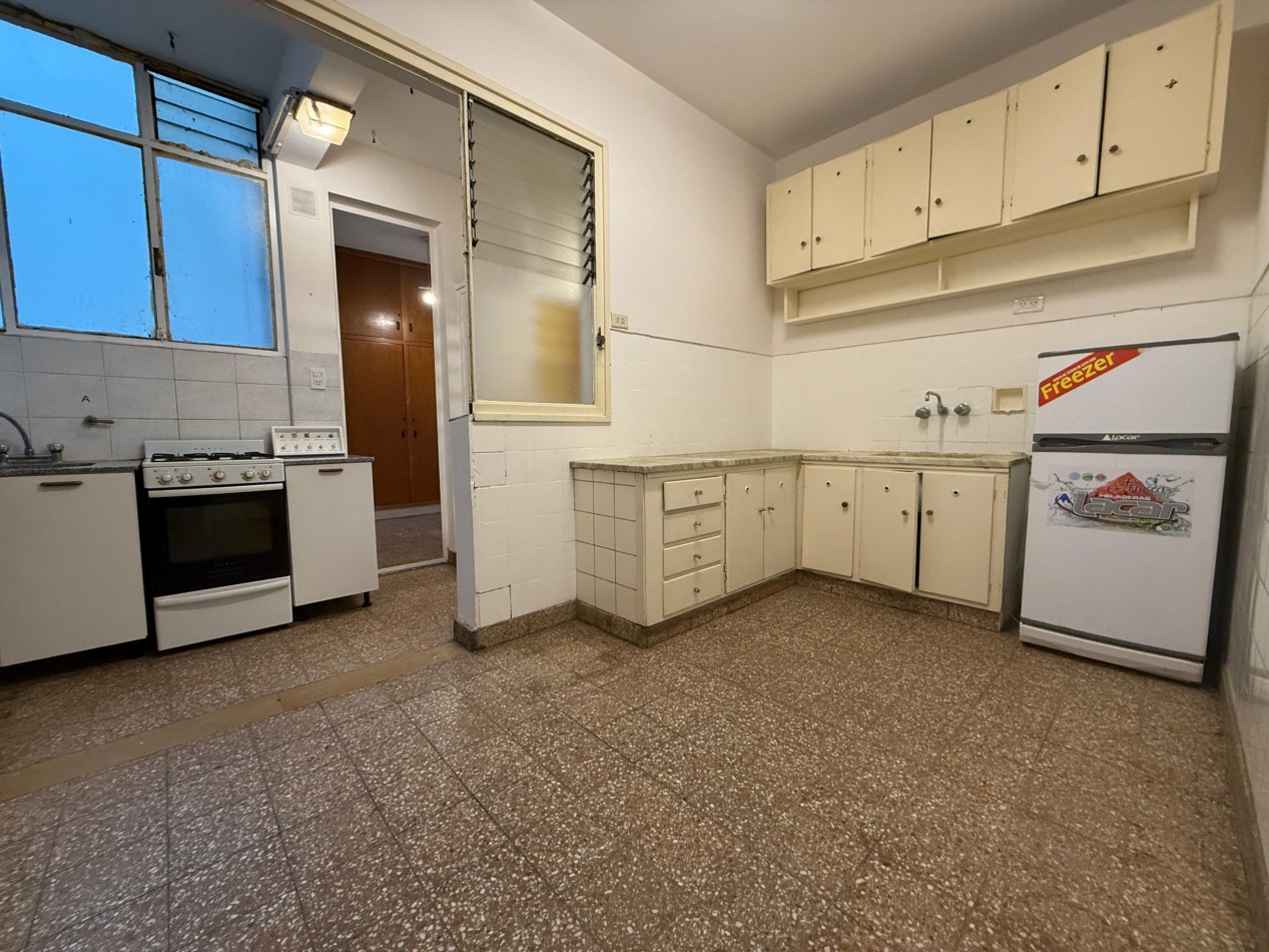 DEPARTAMENTO DE 3 AMB CON DEPENDENCIA