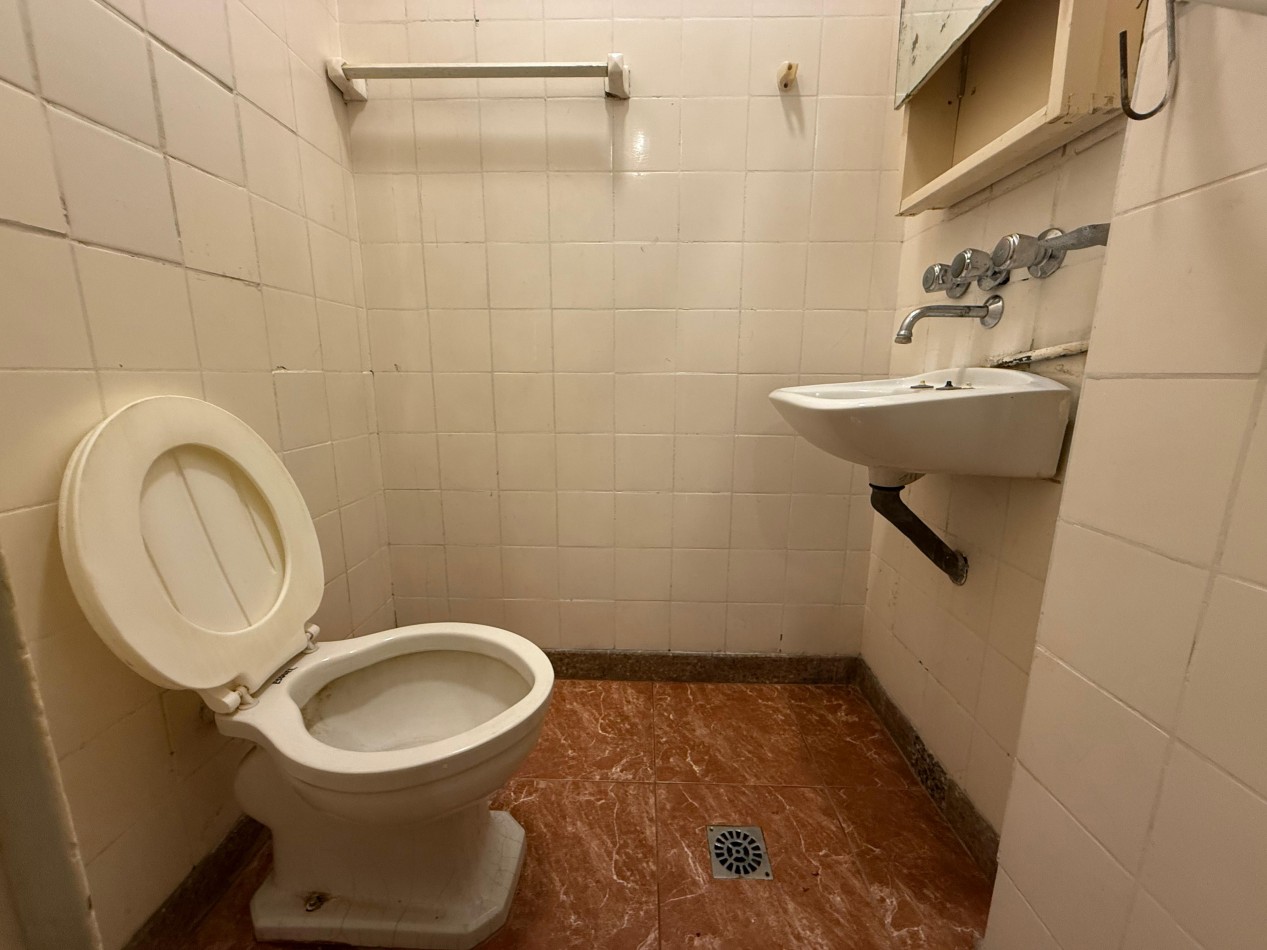 DEPARTAMENTO DE 3 AMB CON DEPENDENCIA