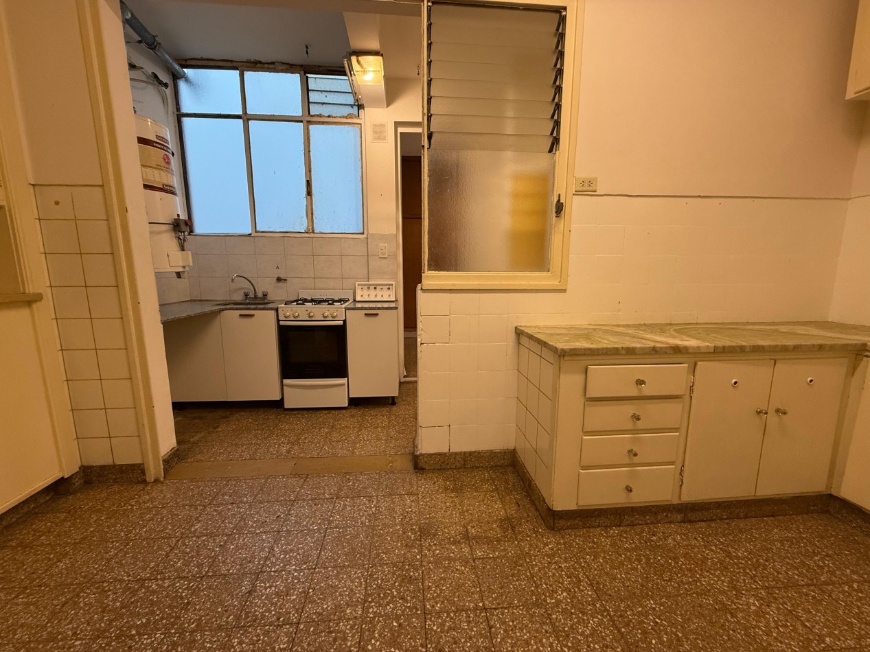 DEPARTAMENTO DE 3 AMB CON DEPENDENCIA