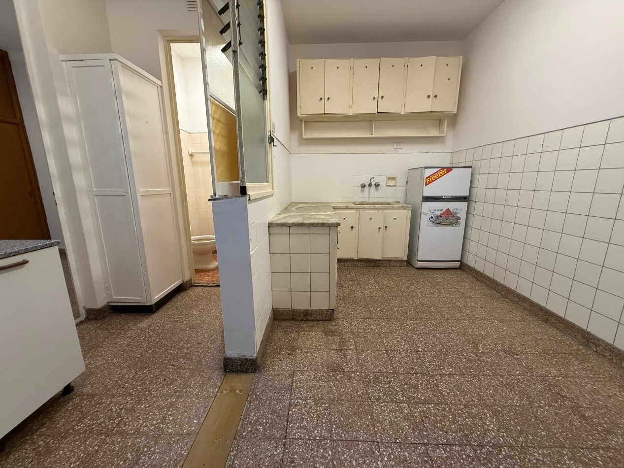DEPARTAMENTO DE 3 AMB CON DEPENDENCIA