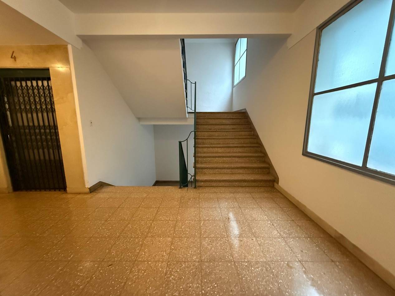 DEPARTAMENTO DE 3 AMB CON DEPENDENCIA
