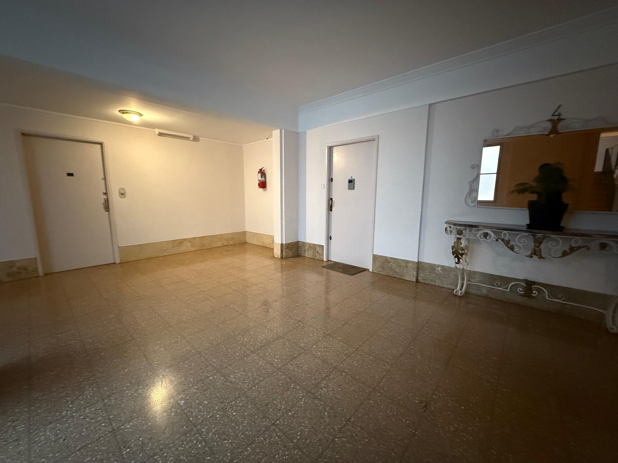 DEPARTAMENTO DE 3 AMB CON DEPENDENCIA