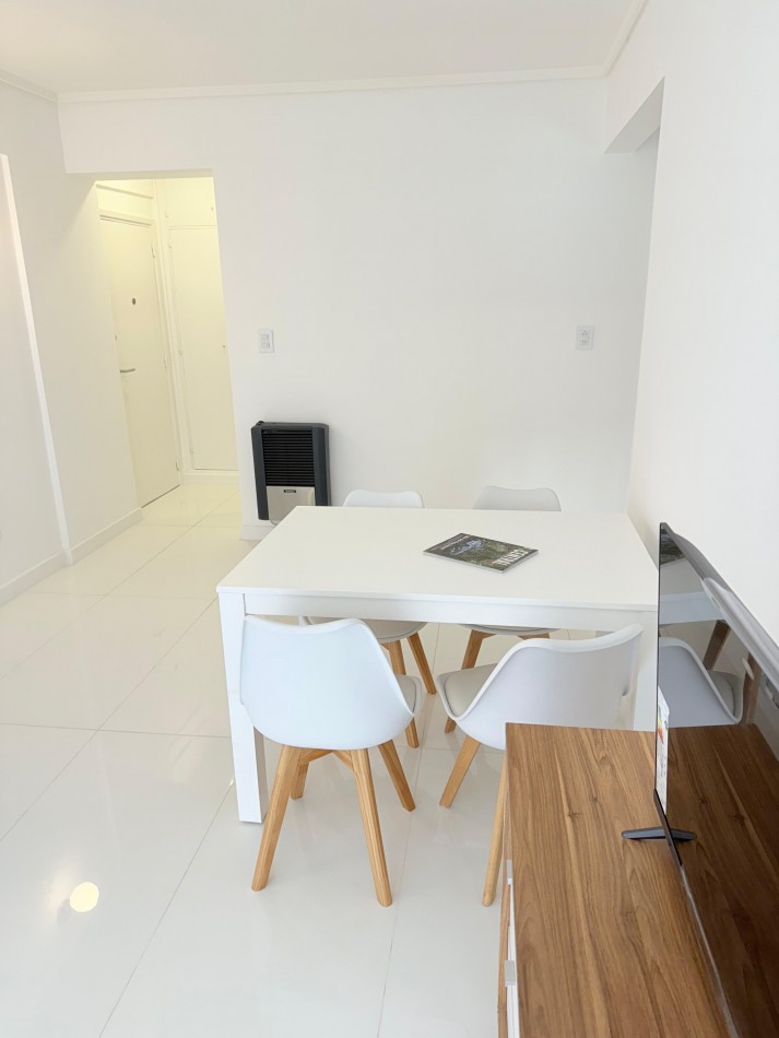 DEPARTAMENTO DE 2 AMB EXTERNO CON BALCON. RECICLADO