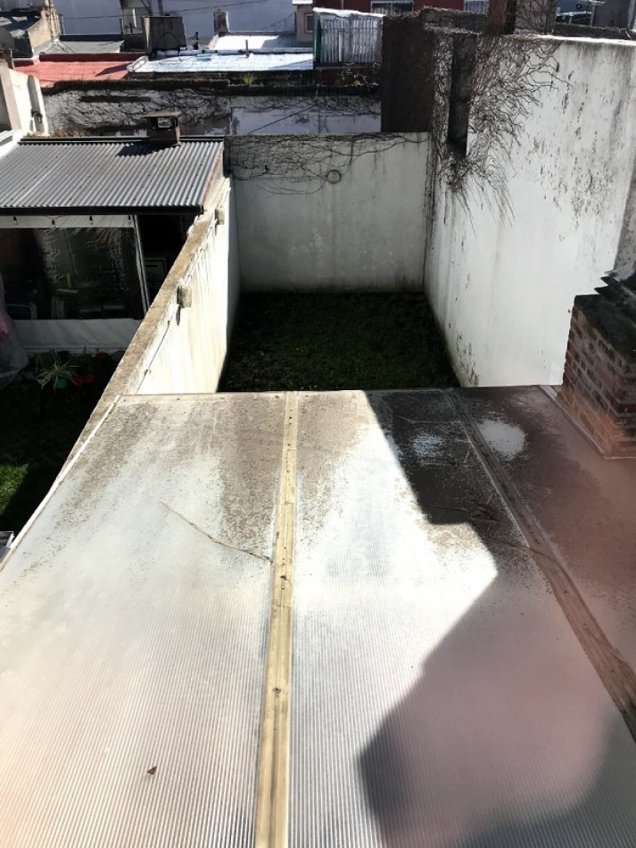 DUPLEX DE 4 AMB CON ENTRADA DE AUTO TECHADA Y PARQUE