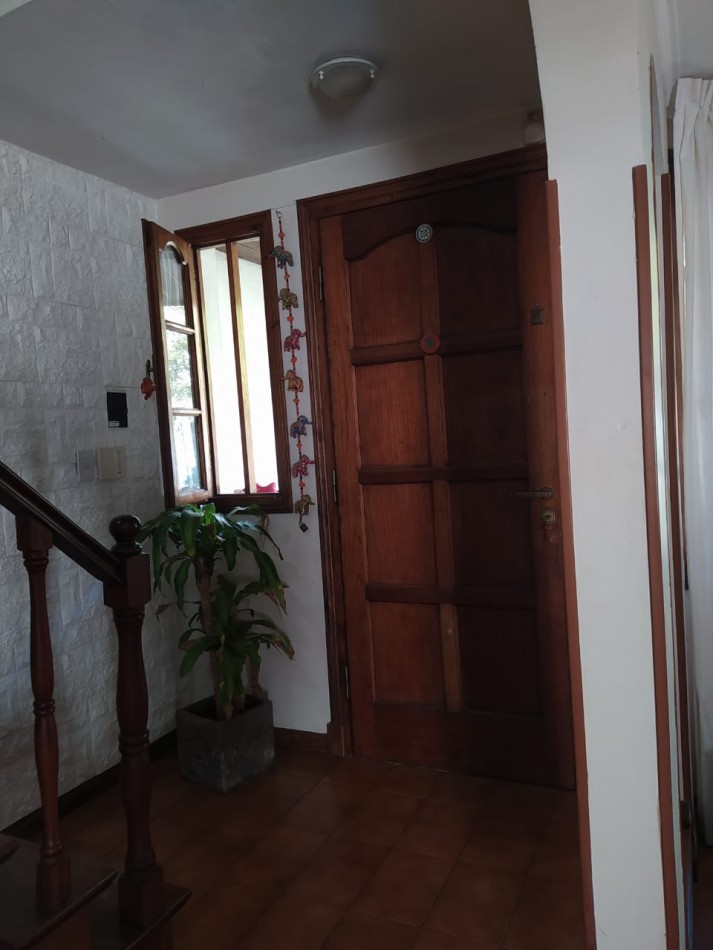 DUPLEX DE 4 AMB CON ENTRADA DE AUTO Y PARQUE EN ALQUILER