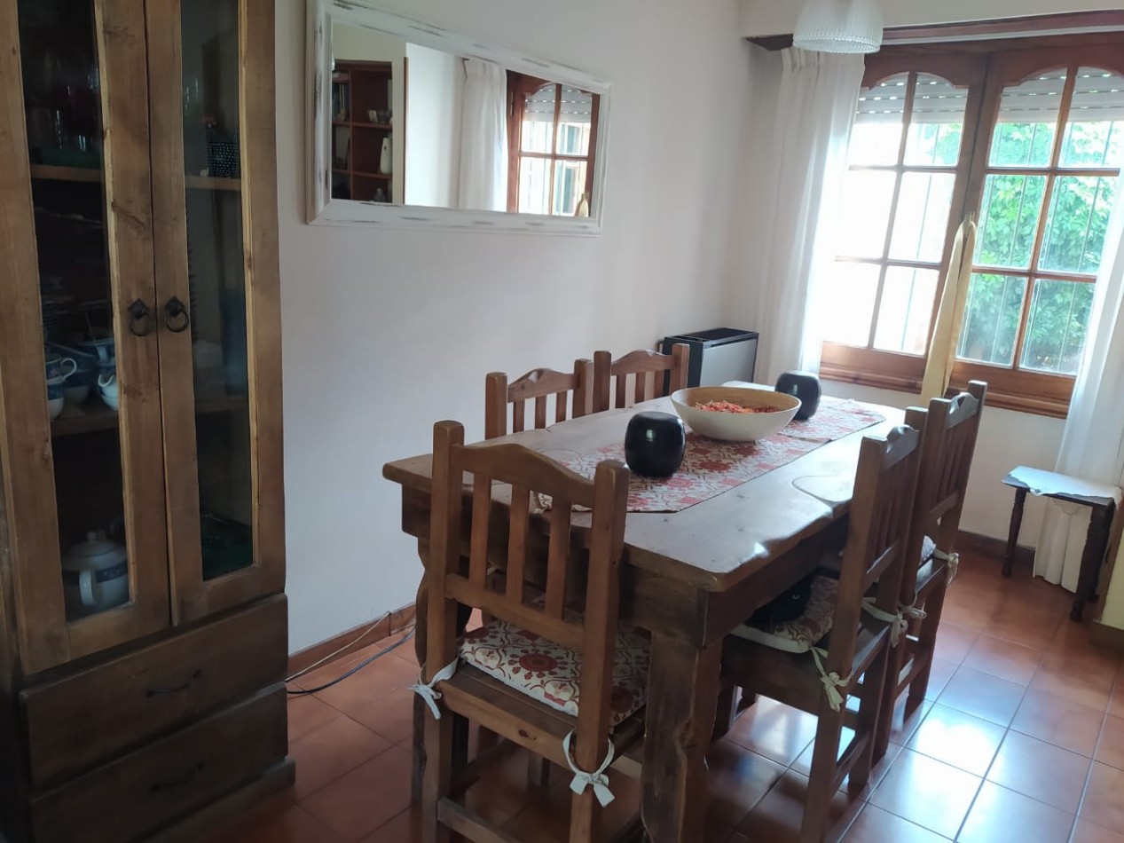 DUPLEX DE 4 AMB CON ENTRADA DE AUTO Y PARQUE EN ALQUILER