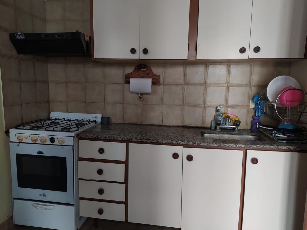 DUPLEX DE 4 AMB CON ENTRADA DE AUTO Y PARQUE EN ALQUILER