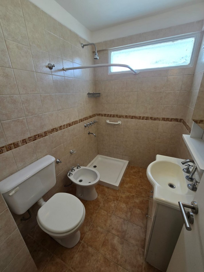 DEPARTAMENTO DE 2 AMB EXTERNO. BALCON Y COCHERA