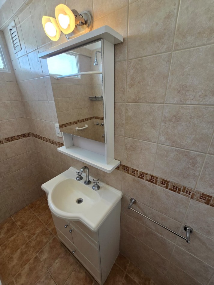 DEPARTAMENTO DE 2 AMB EXTERNO. BALCON Y COCHERA