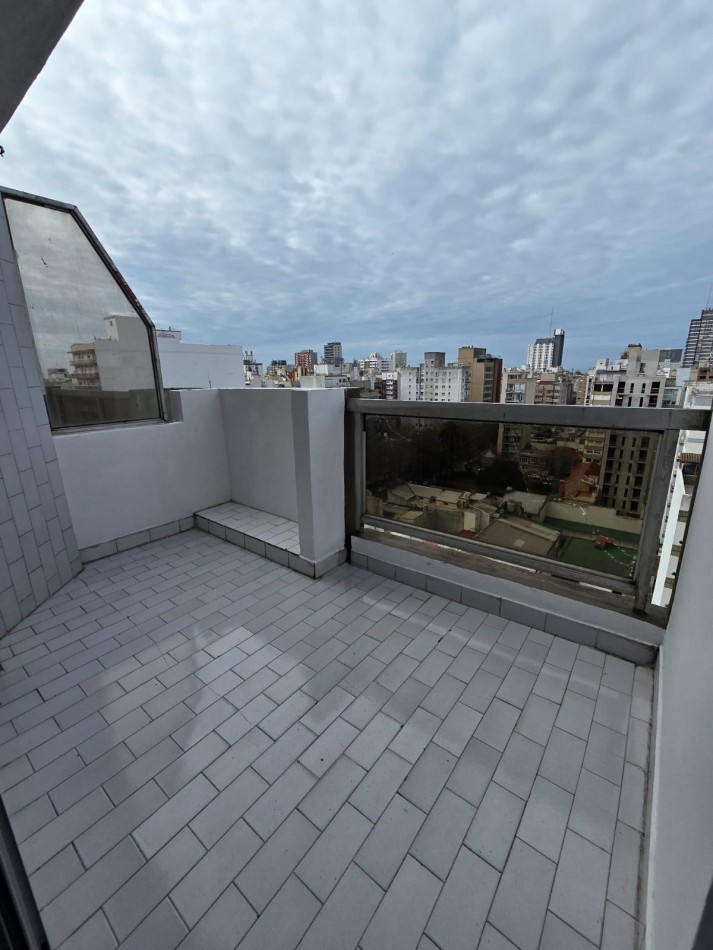 DEPARTAMENTO DE 2 AMB EXTERNO. BALCON Y COCHERA
