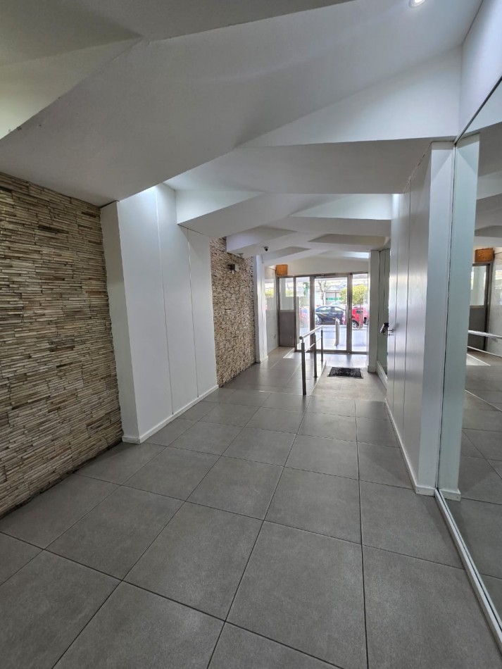 DEPARTAMENTO DE 2 AMB EXTERNO. BALCON Y COCHERA
