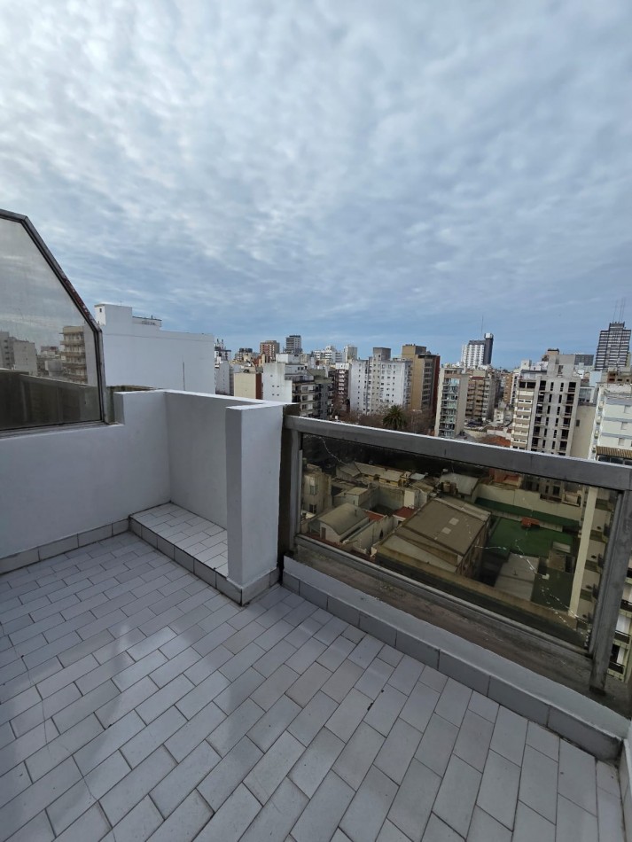 DEPARTAMENTO DE 2 AMB EXTERNO. BALCON Y COCHERA