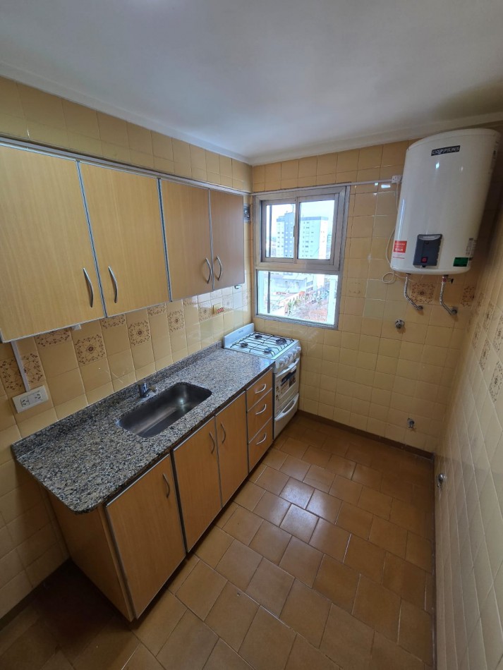 DEPARTAMENTO DE 2 AMB EXTERNO. BALCON Y COCHERA