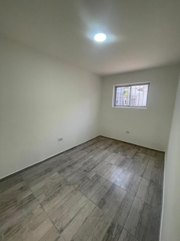 PH DE 3 AMB RECICLADO. ENTRADA DE AUTO Y PATIO