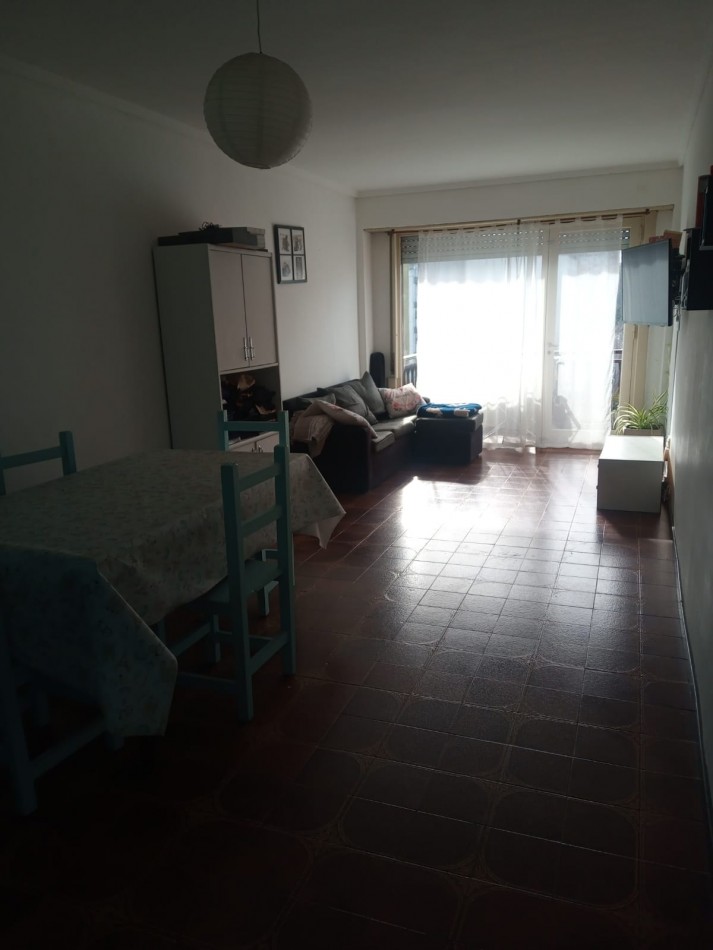 DEPARTAMENTO DE 3 AMB EXTERNO CON BALCON 