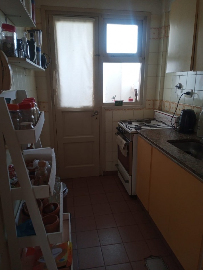 DEPARTAMENTO DE 3 AMB EXTERNO CON BALCON 