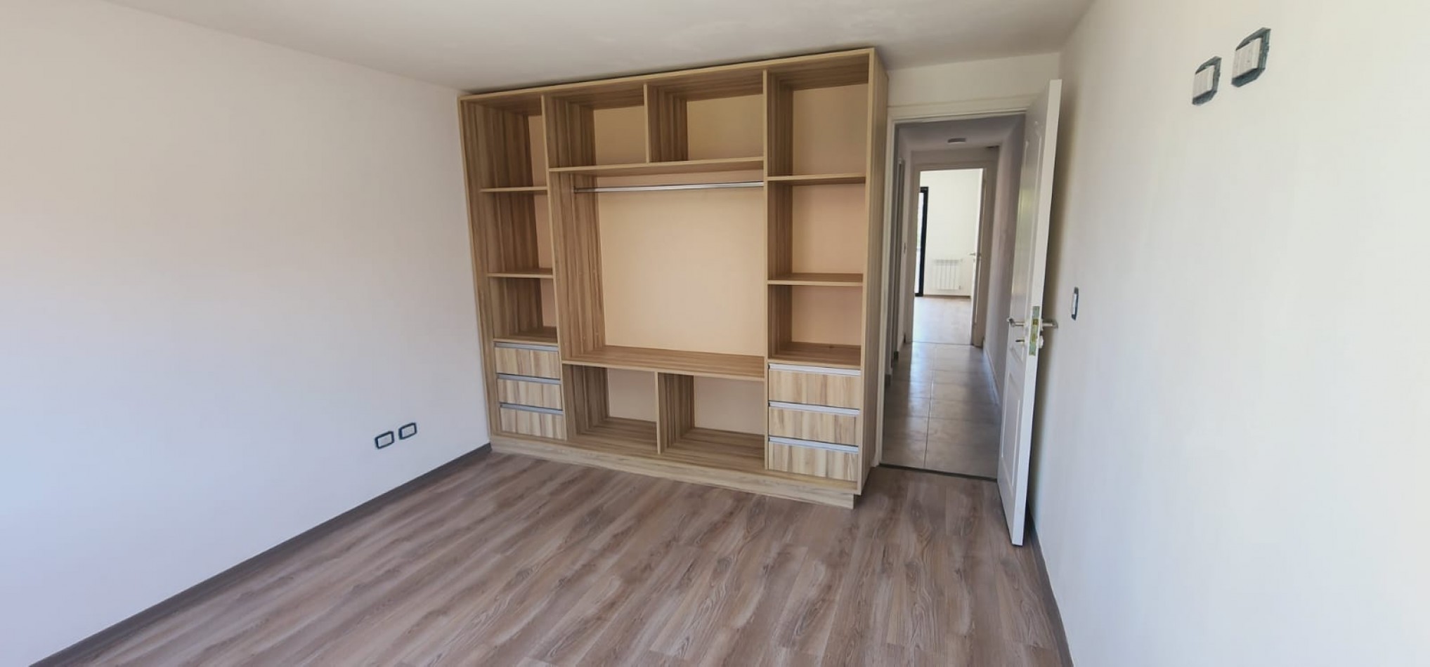 DUPLEX DE 4 AMB A ESTRENAR. ENTRADA DE AUTO Y PARQUE 