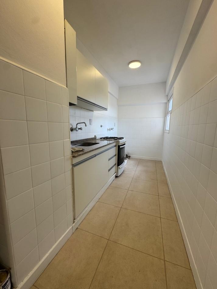 DEPARTAMENTO DE 3 AMB EXTERNO CON BALCON 