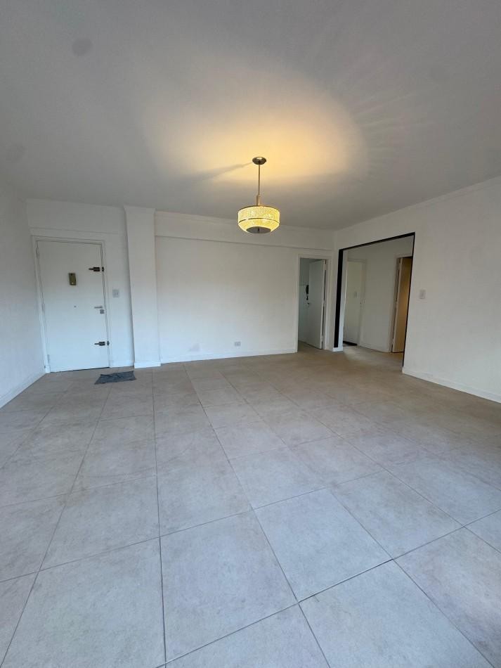 DEPARTAMENTO DE 3 AMB EXTERNO CON BALCON 