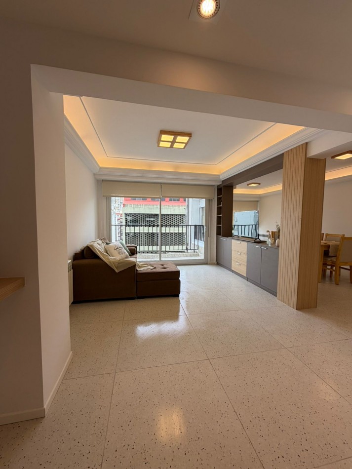 DEPARTAMENTO DE 4 AMBIENTES EXTERNO RECICLADO