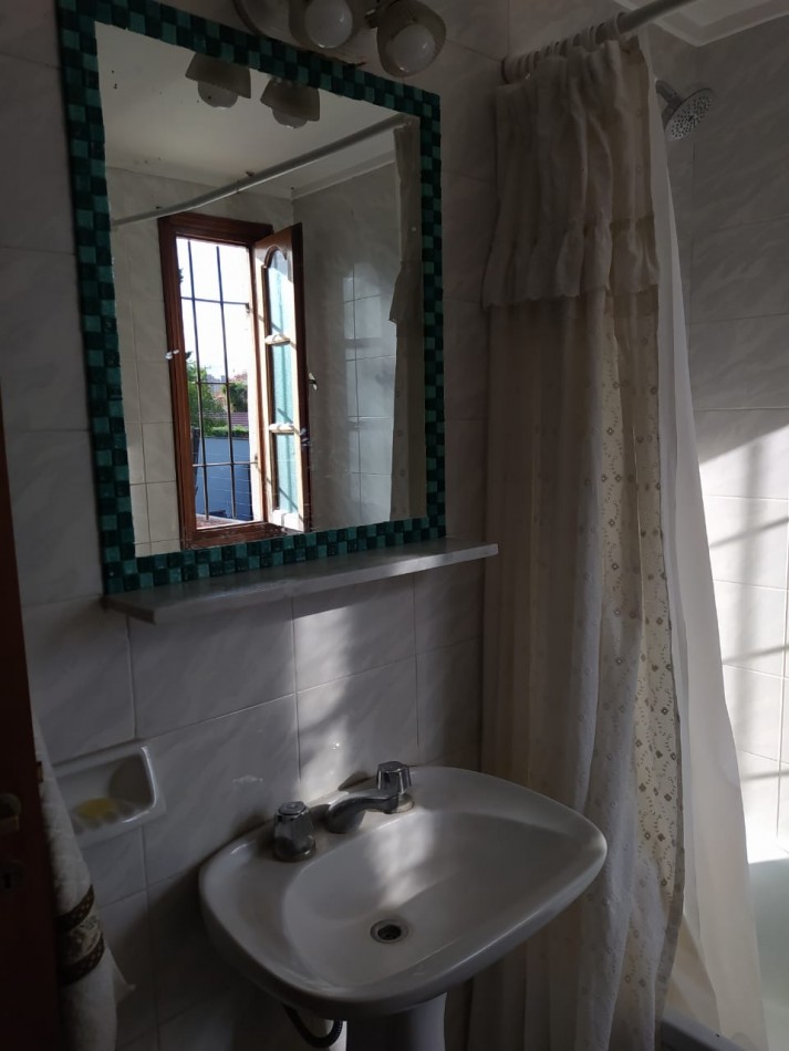 DUPLEX DE 4 AMB CON PARQUE Y ENTRADA DE AUTO