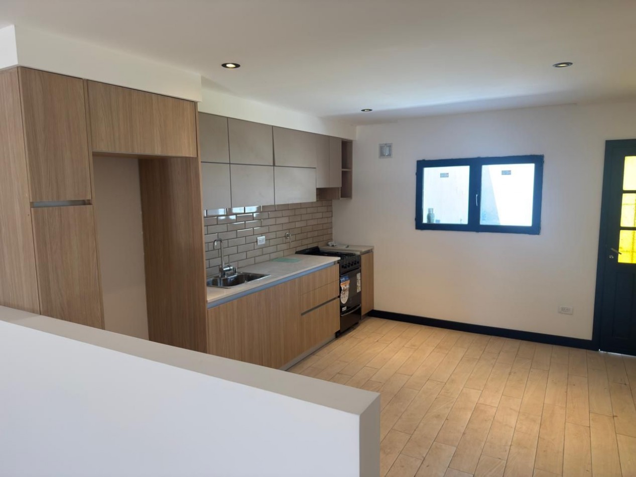 CHALET DE 3 AMBIENTES RECICLADO